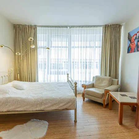Royal Suites Whith Free Parking Riga Exterior photo