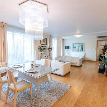 Royal Suites Whith Free Parking Riga Exterior photo