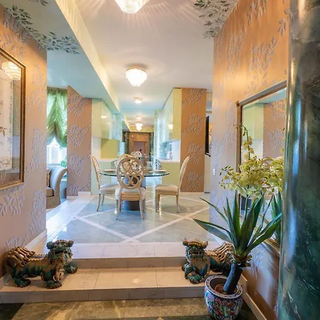 Royal Suites Whith Free Parking Riga Exterior photo