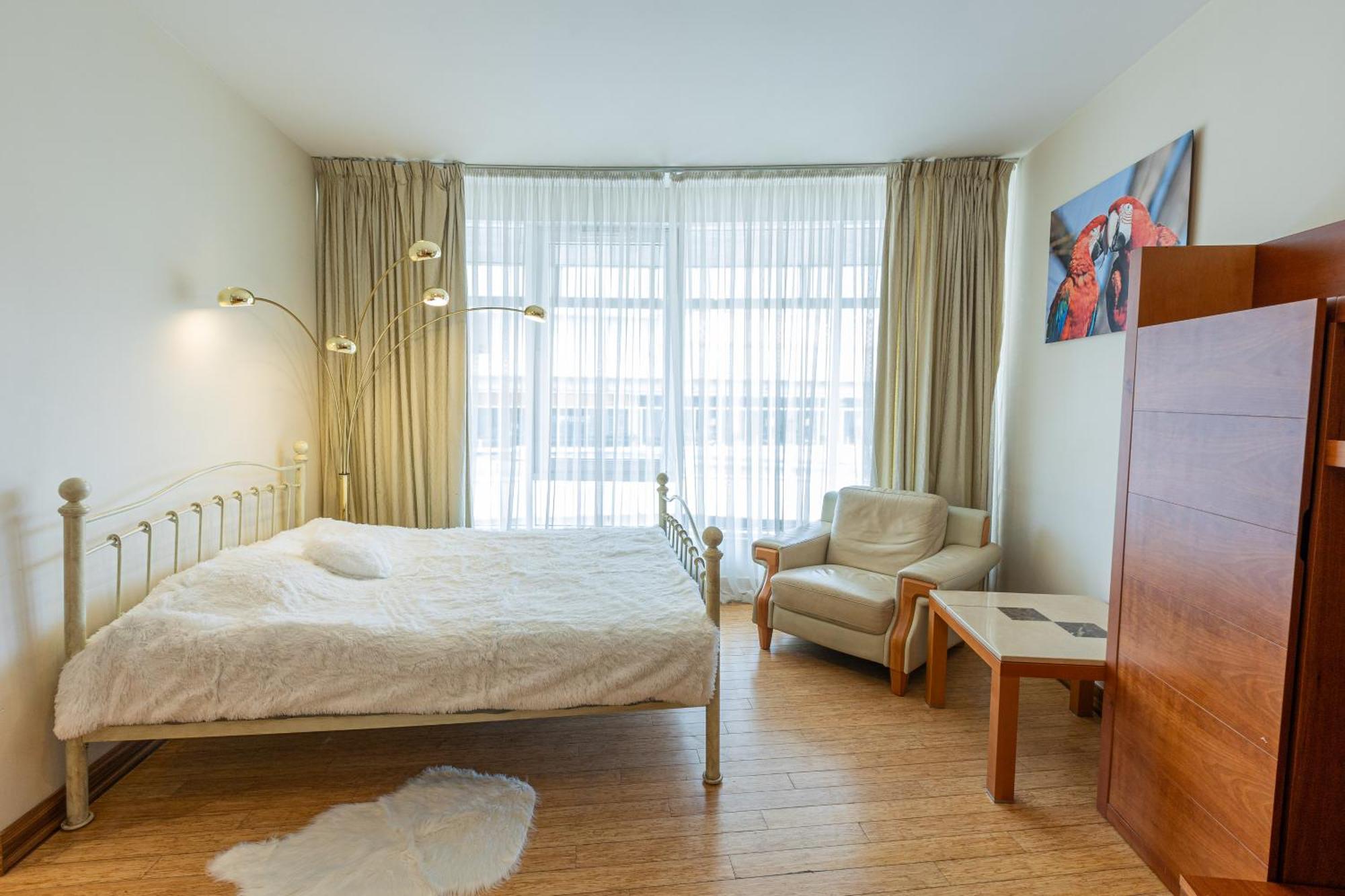 Royal Whith Free Parking Apartment *