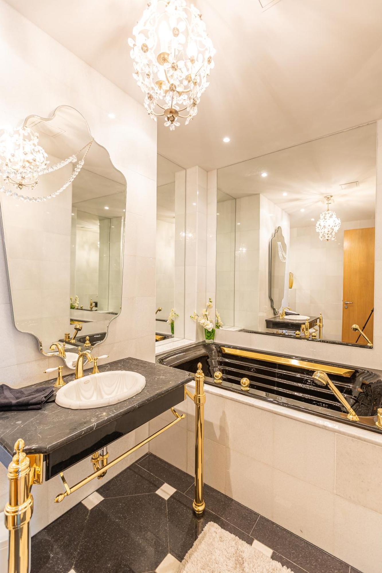 Apartment Royal Whith Free Parking *